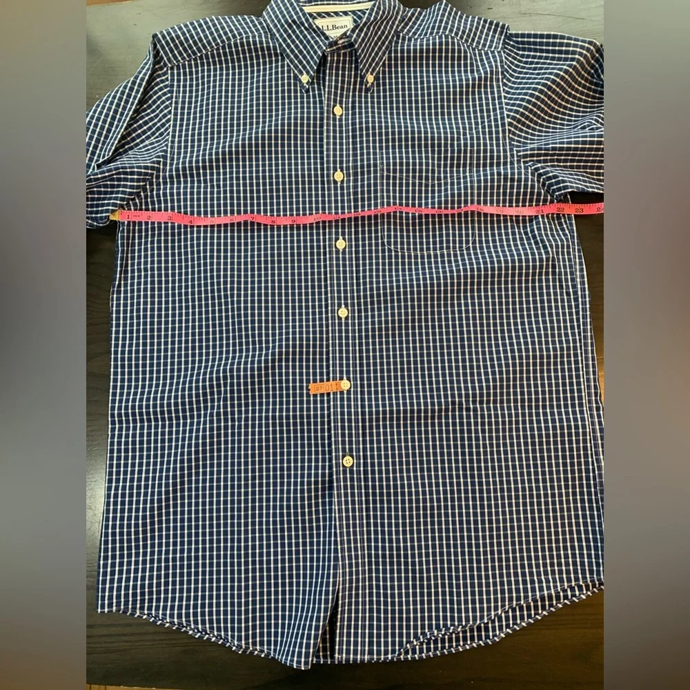 LL Bean Shirt Mens Medium Blue‎ Long Sleeve Button Down Coastal Prep Office Work